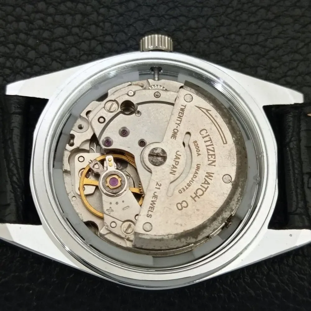 Vintage 1972 Citizen Automatic Mens Silver Watch W/daydate & Red accents